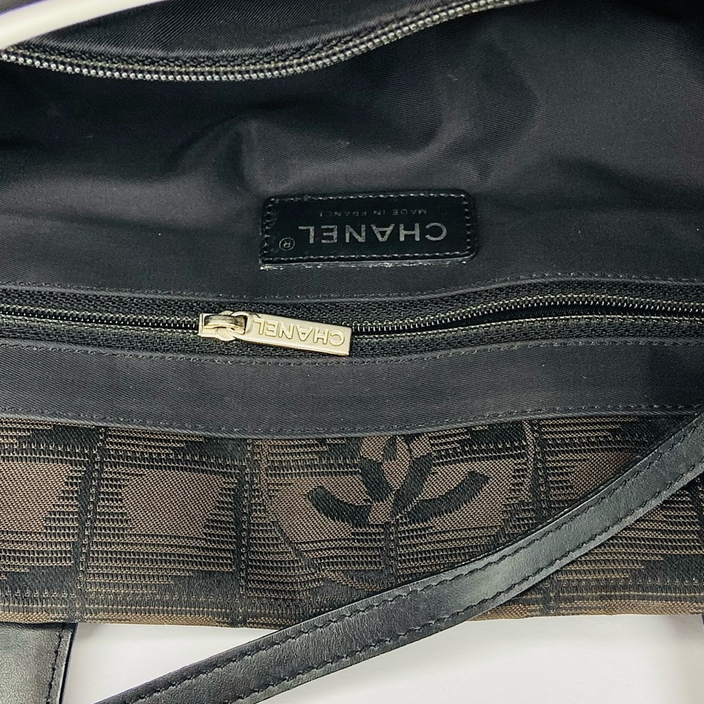 AUTHENTIC EUC CHANEL NEW TRAVEL LINE TOTE BAG - Picture 5 of 15